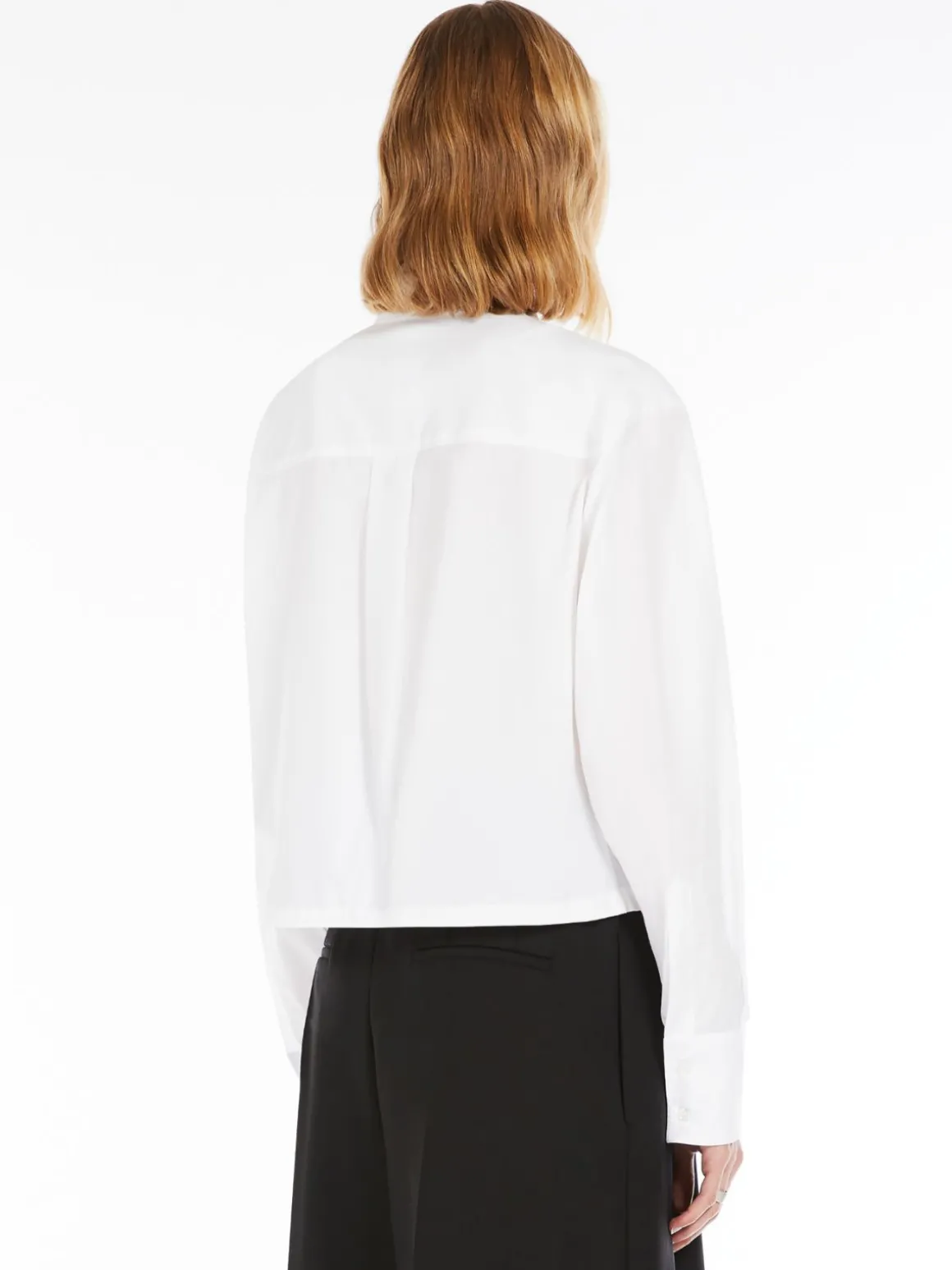 Boxy shirt with pleats