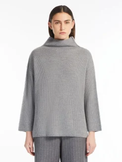 Boxy wool jumper