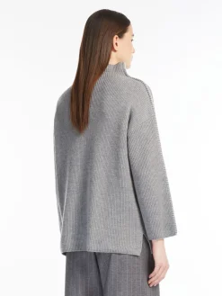 Boxy wool jumper