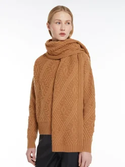 Cashmere blend scarf