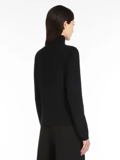 Cashmere polo-neck jumper