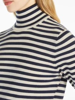 Cashmere polo-neck jumper