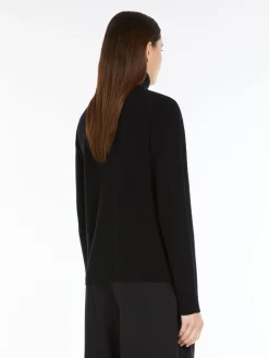 Cashmere polo-neck jumper