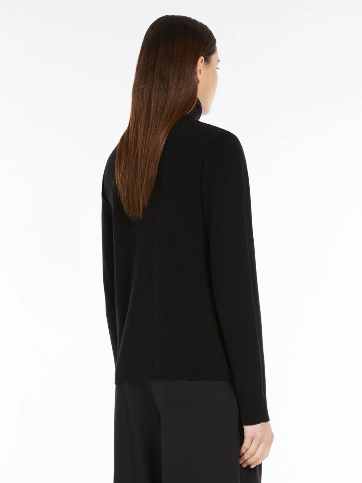 Cashmere polo-neck jumper
