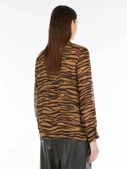 Classic shirt in printed silk