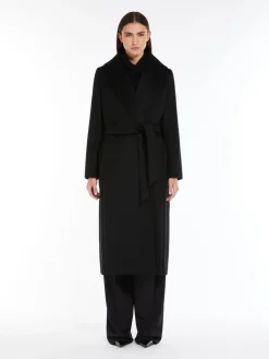Coat in wool drap