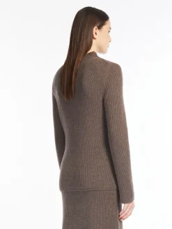 Crater-neck wool jumper
