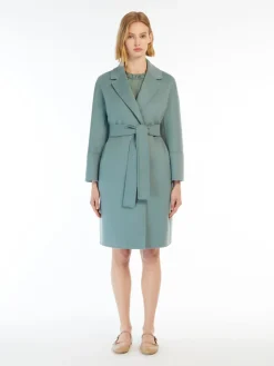 Double-faced short wool coat