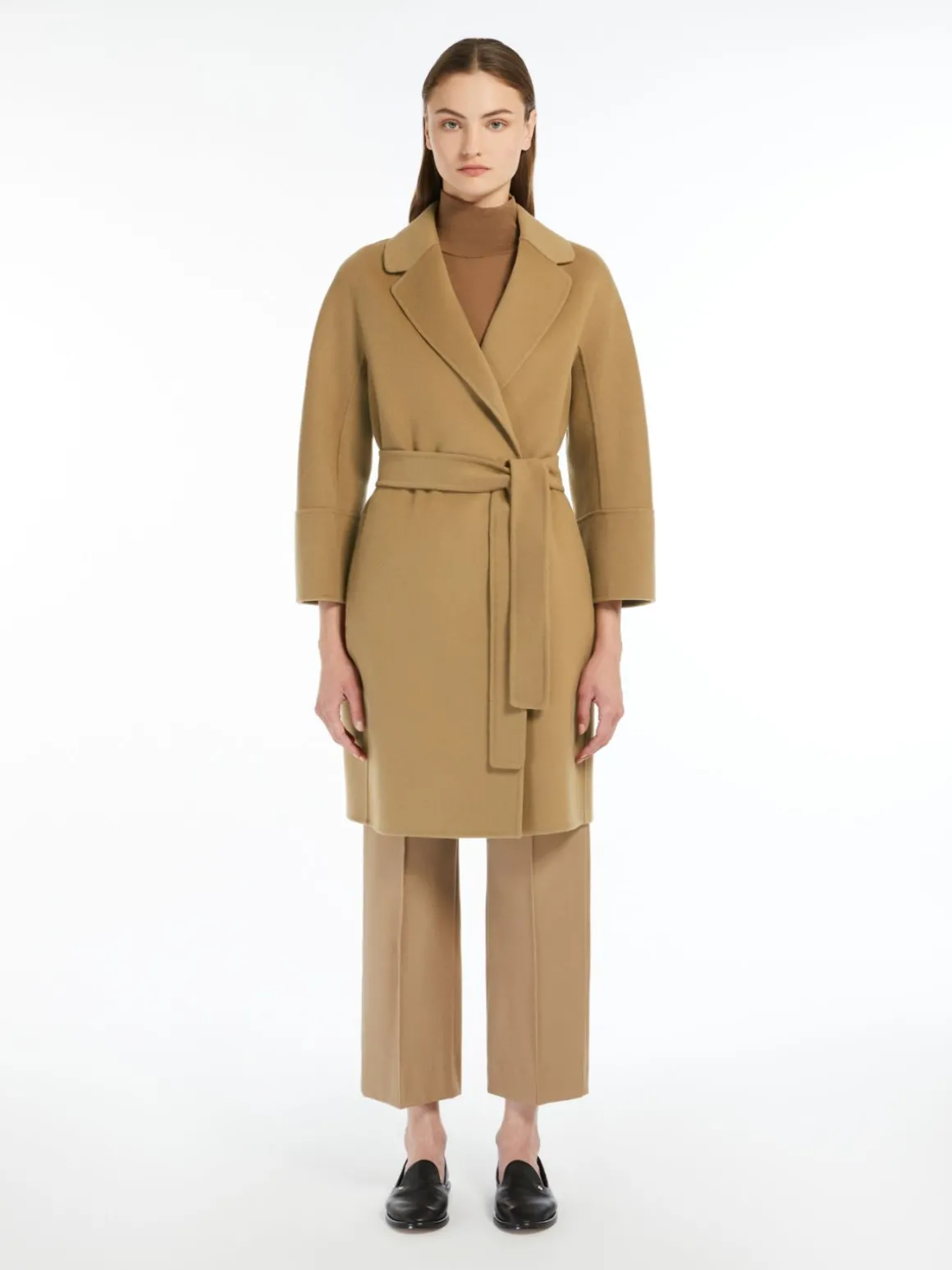 Double-faced short wool coat