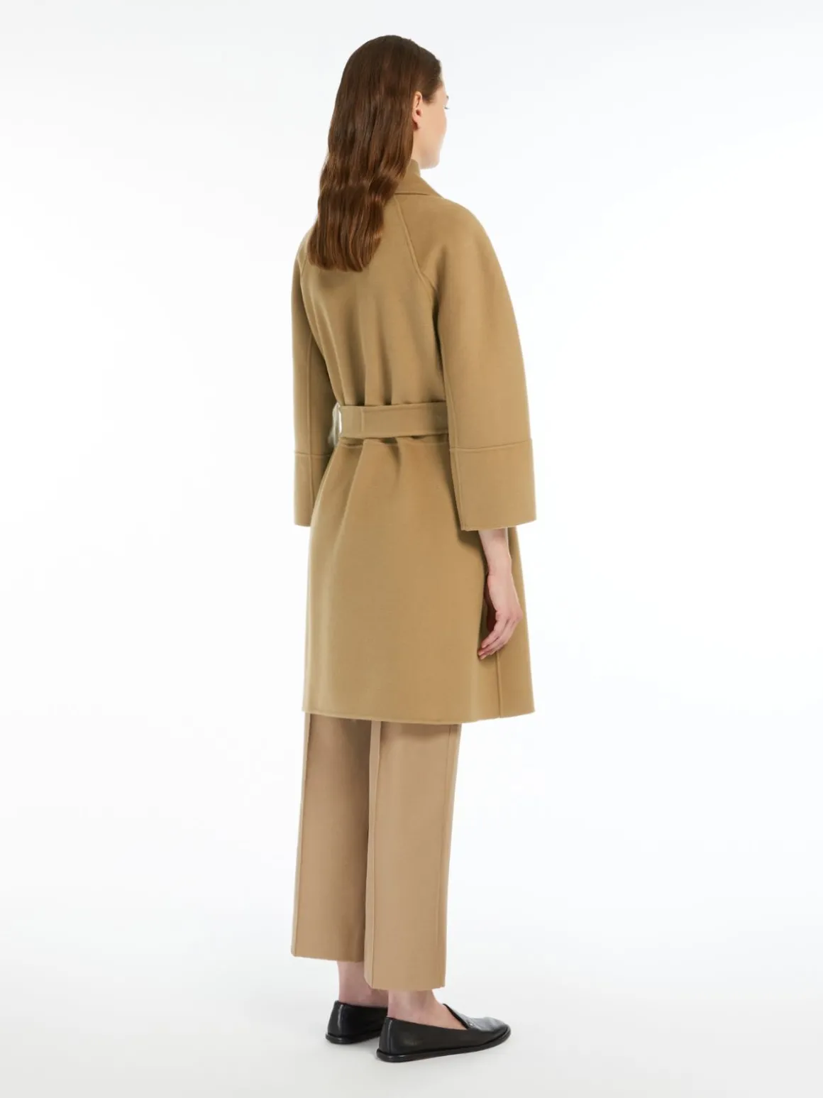 Double-faced short wool coat
