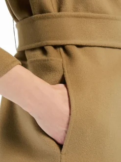 Double-faced short wool coat