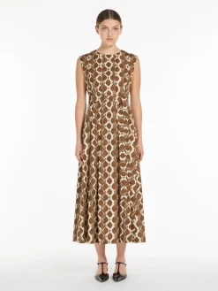 Dress in printed poplin