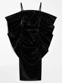 Dress with oversize flounce