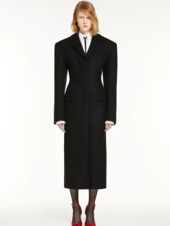 Feminine cashmere-blend coat