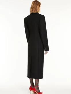 Feminine cashmere-blend coat