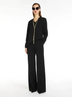 Fine wool V-neck jumper