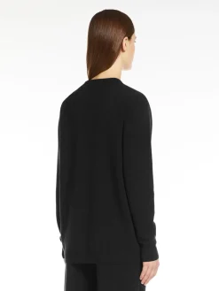 Fine wool V-neck jumper