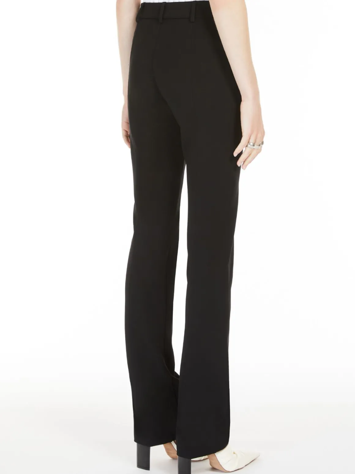 Fitted trousers in crêpe jersey