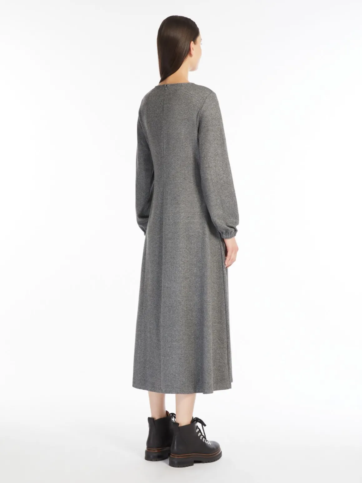 Flowing jacquard jersey dress
