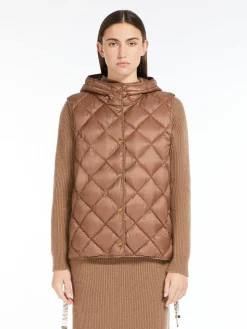 Gilet in quilted water-repellent canvas