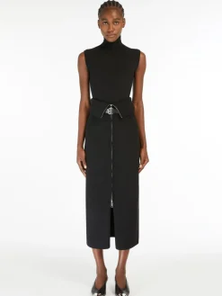 High-waisted knit skirt