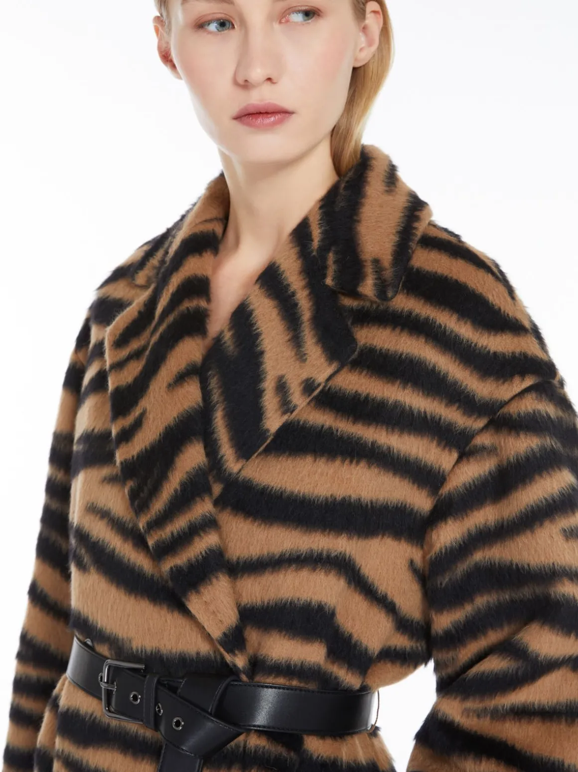 Jacquard alpaca and wool coat