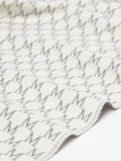 Jacquard wool stole