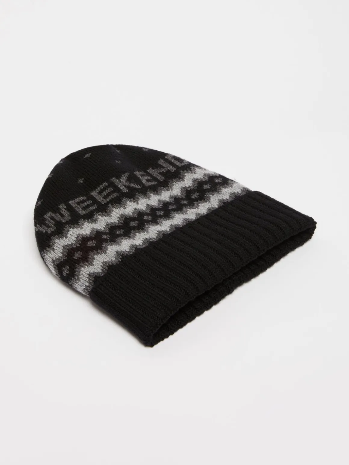 Jacquard-knit wool beanie hat