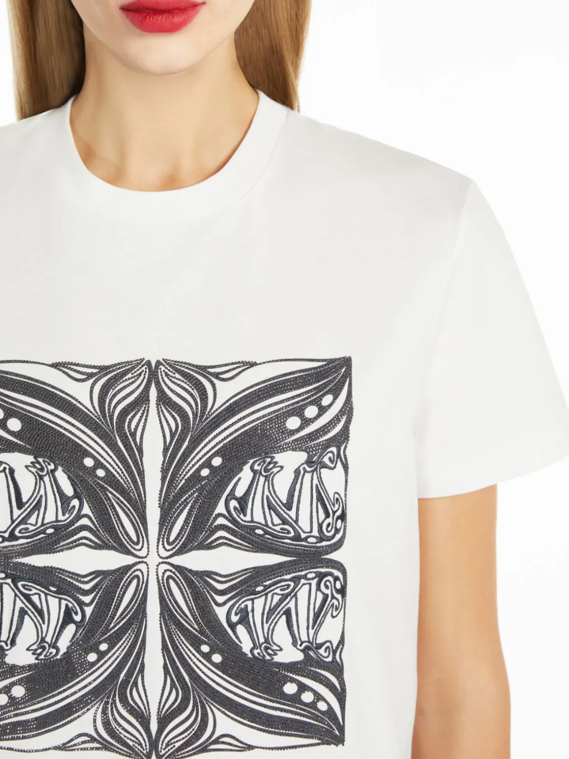 Jersey t-shirt with embroidery