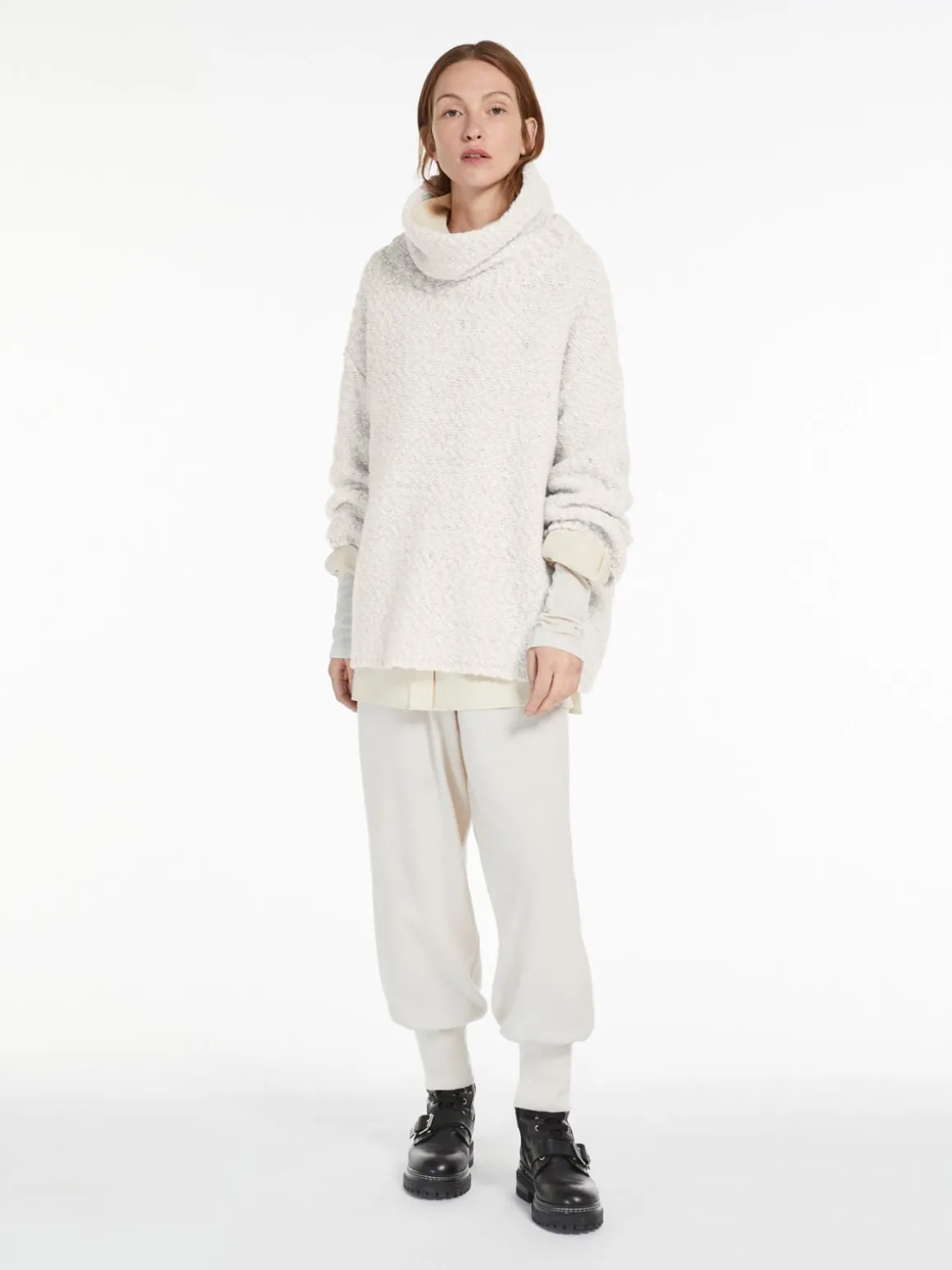 Knitted trousers