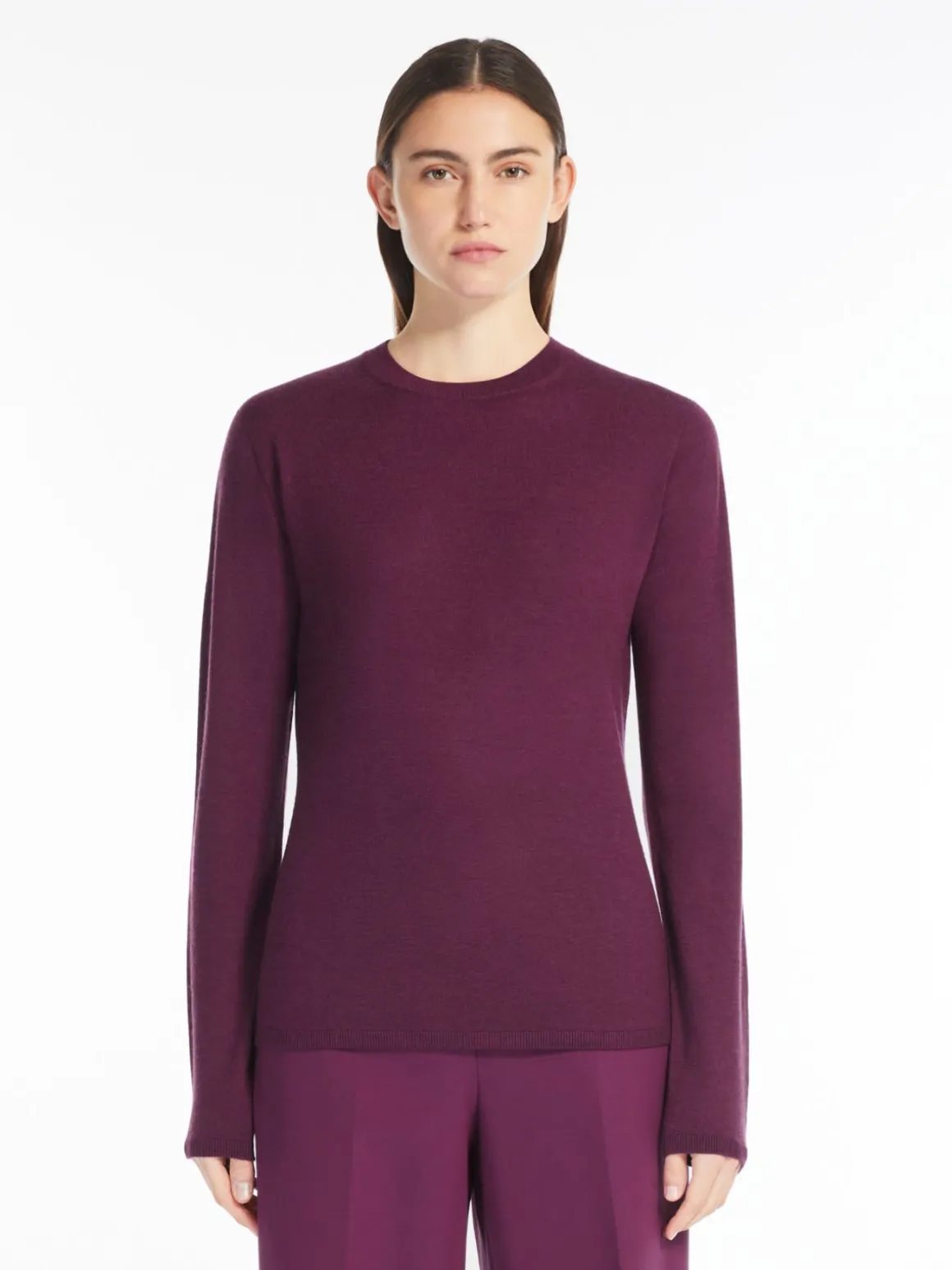 Lightweight cashmere jumper