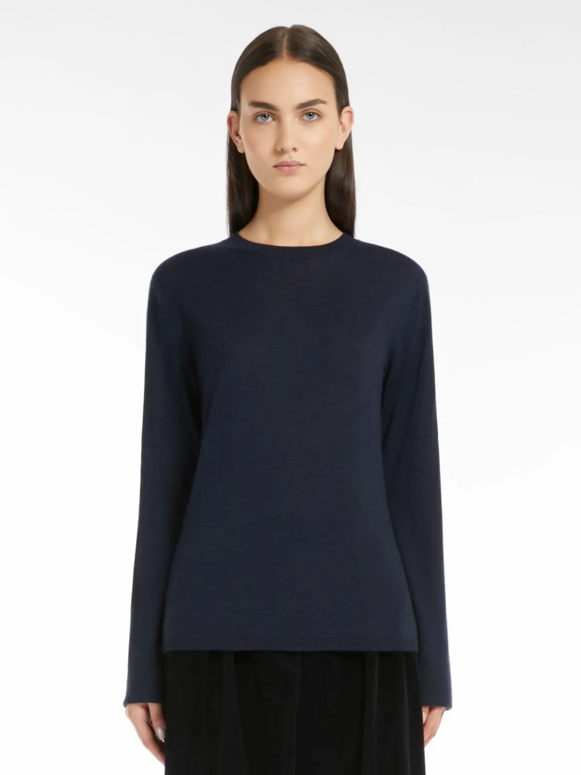 Lightweight cashmere jumper