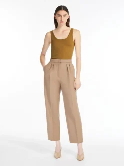 Lightweight cashmere top