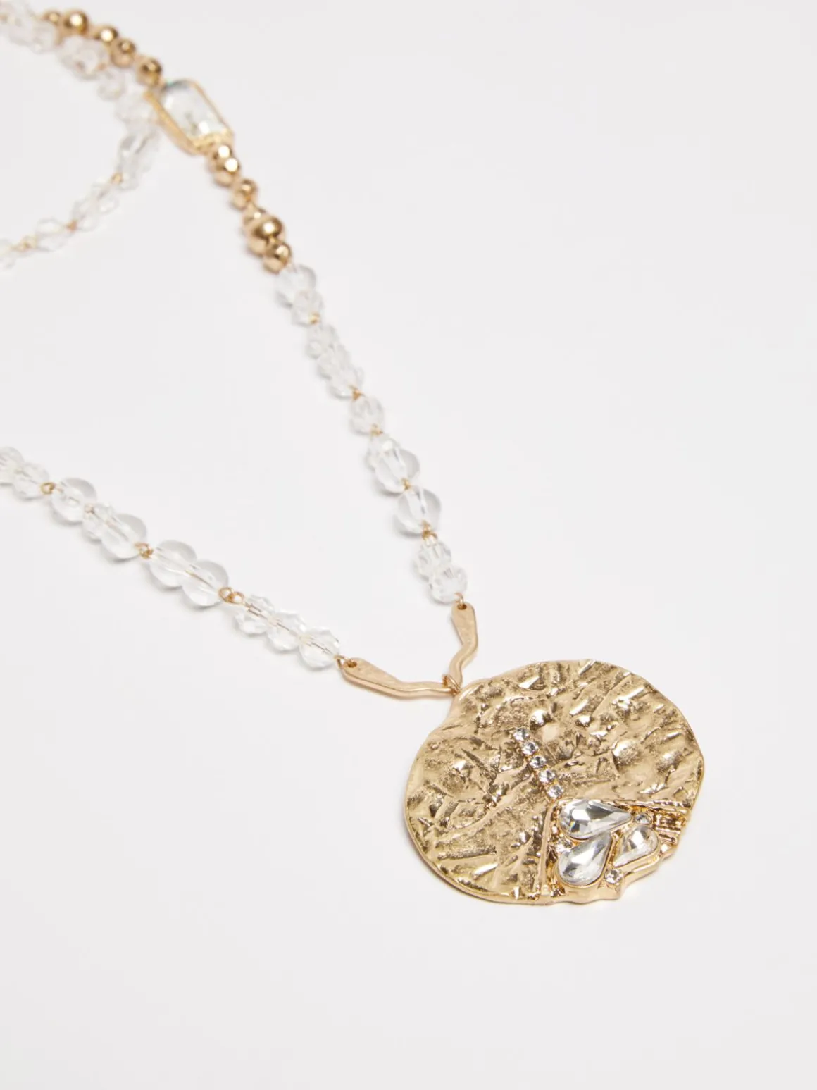 Long pendant necklace