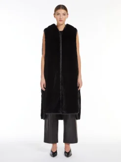 Long reversible gilet in water-repellent fabric