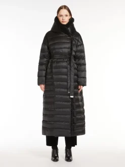 Long robe coat in water-repellent satin