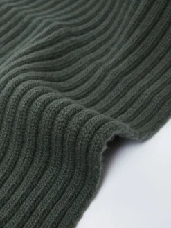 Long wool scarf