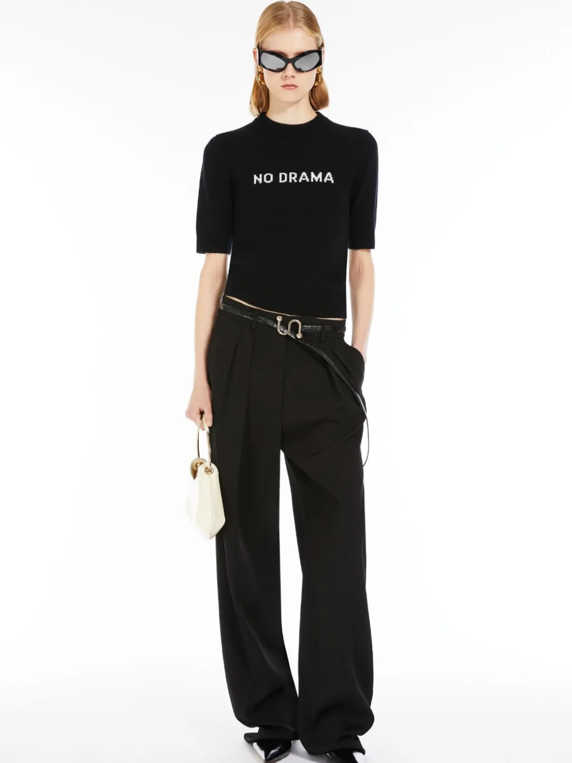 Low-waisted trousers