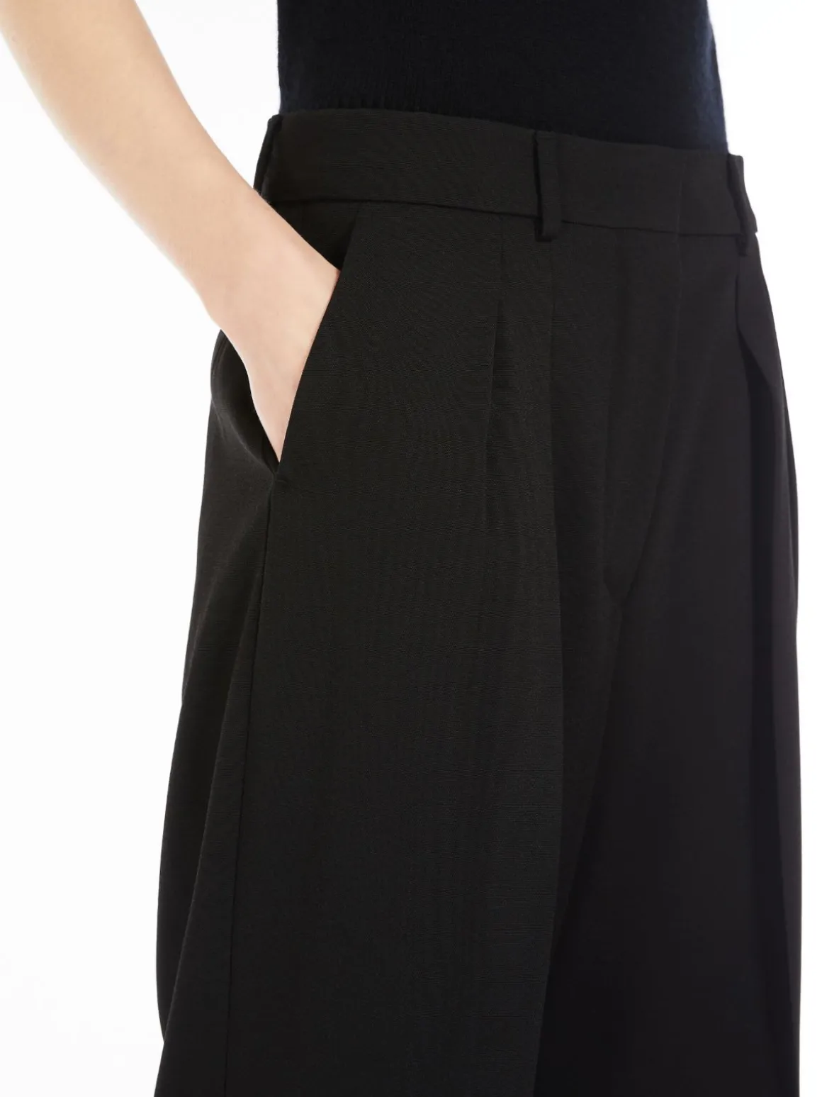 Low-waisted trousers