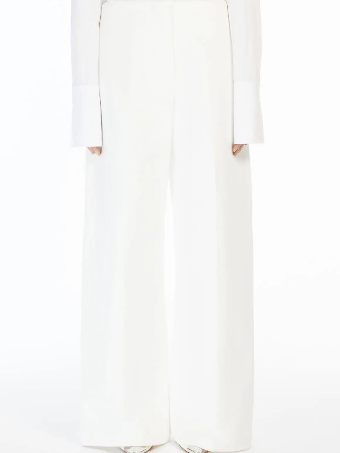Oversized trousers