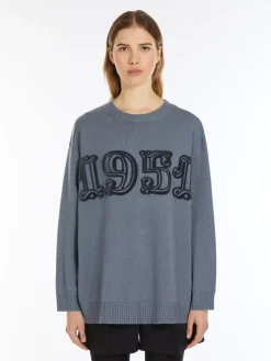 Oversized wool and cashmere jumper