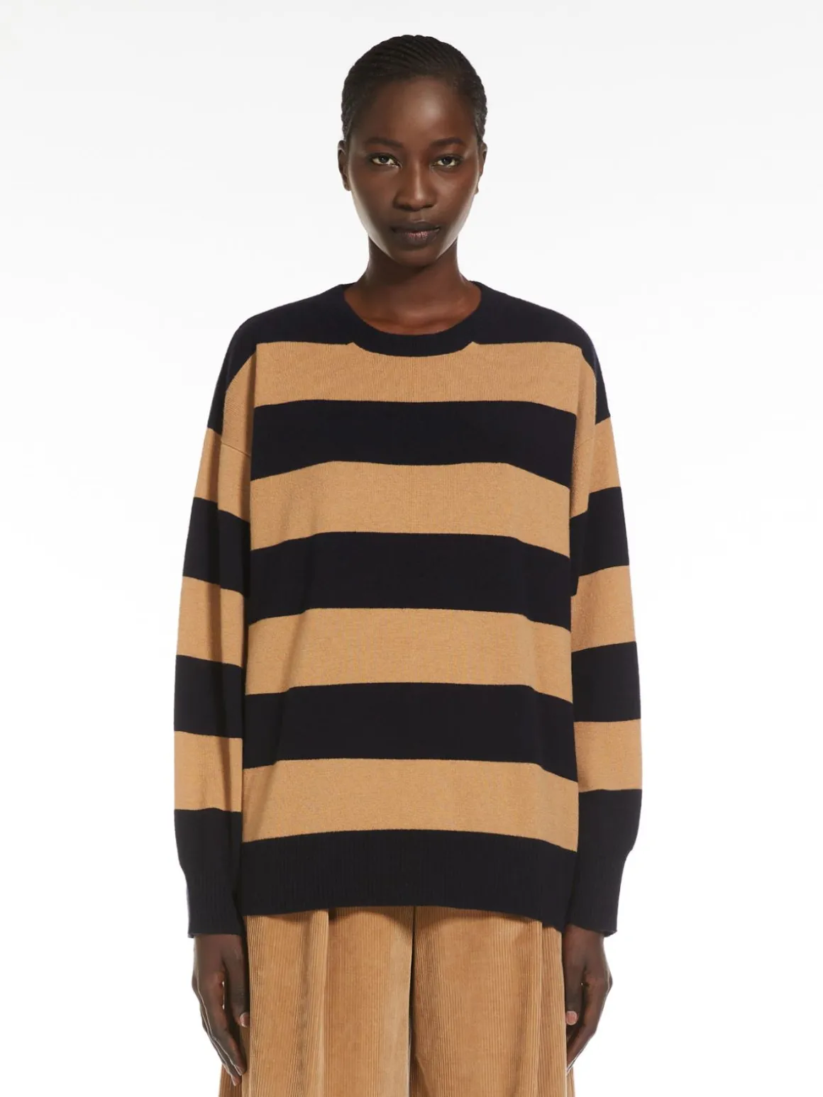 Oversized wool and cashmere jumper