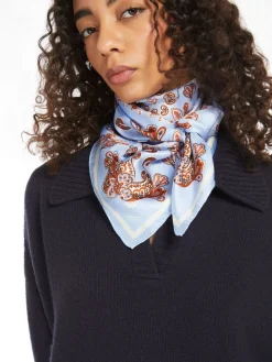 Printed silk maxi pocket square