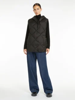 Quilted technical fabric gilet
