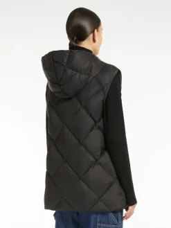 Quilted technical fabric gilet