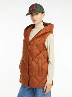 Quilted technical fabric gilet
