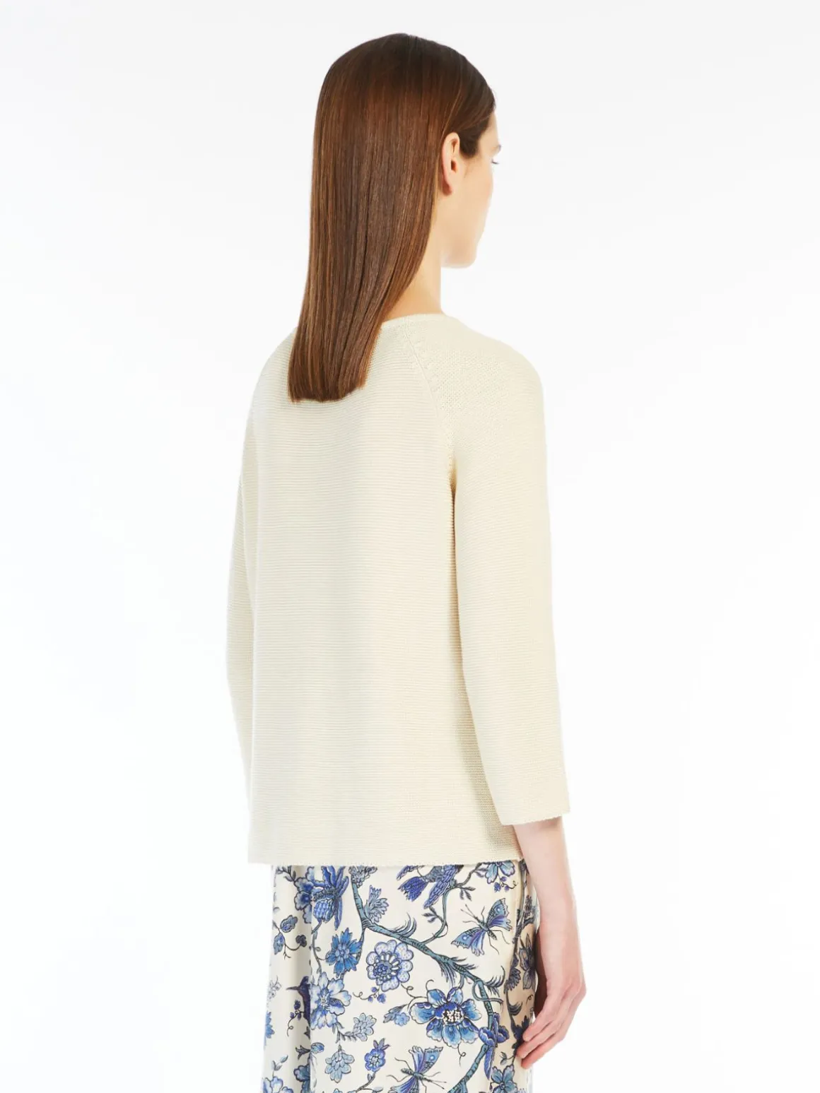 Relaxed-fit cotton yarn sweater
