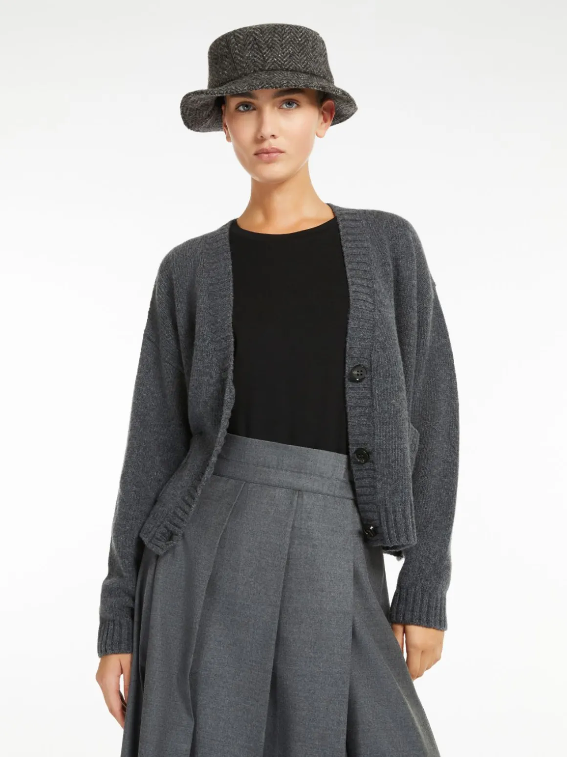 Relaxed-fit wool cardigan