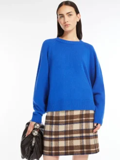 Relaxed-fit wool sweater