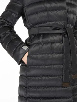 Reversible down jacket in water-repellent satin